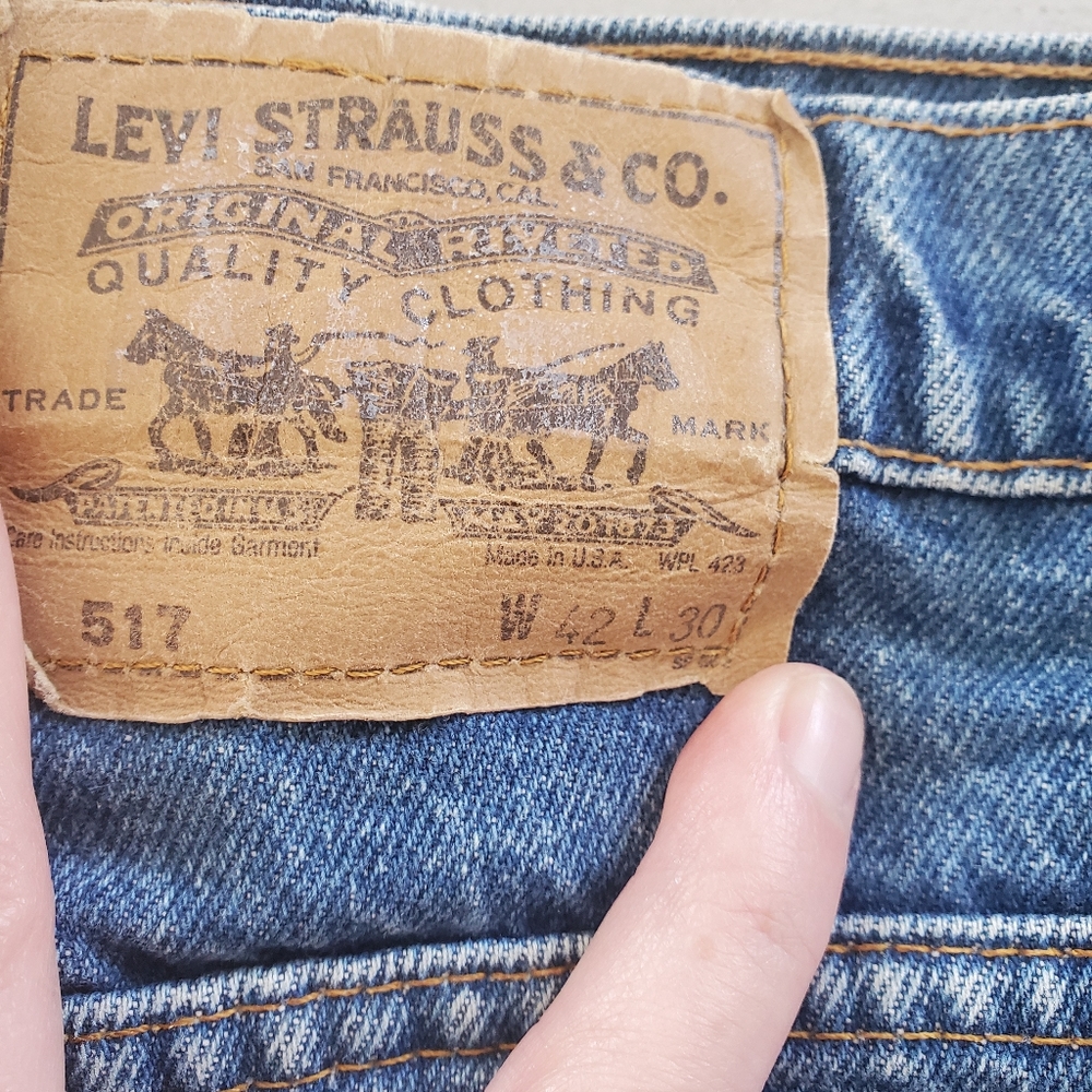 Vintage 517 "mom" style Levi's - Picture 2 of 7